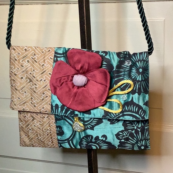 Anthropologie Handbags - Charming fabric bag from Anthropologie